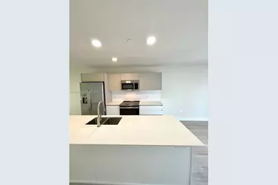 2555 NE 193rd St #2206, Miami, FL 33180 - Photo 3