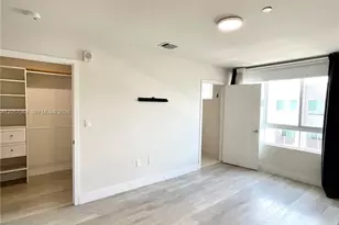 2555 NE 193rd St, Miami, FL 33180 - Photo 19