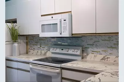 773 Crystal Lake Dr #773, Deerfield Beach, FL 33064 - Photo 5
