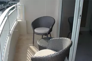 770 Claughton Island Dr, Miami, FL 33131 - Photo 9
