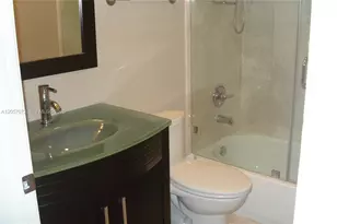 770 Claughton Island Dr, Miami, FL 33131 - Photo 29