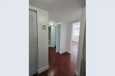 9357 Fontainebleau Blvd #D420, Miami, FL 33172 - Photo 5