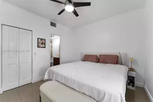 18336 NW 68th Ave, Hialeah, FL 33015 - Photo 11