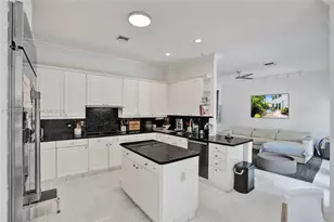 3690 NE 199th St, Aventura, FL 33180 - Photo 19