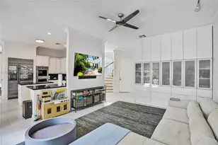 3690 NE 199th St, Aventura, FL 33180 - Photo 13