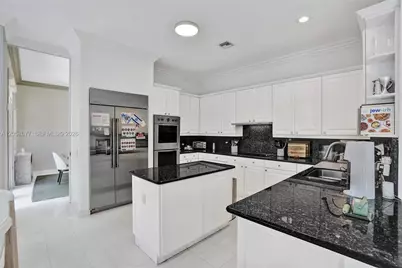 3690 NE 199th St #3690, Aventura, FL 33180 - Photo 15