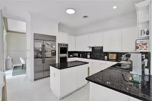 3690 NE 199th St, Aventura, FL 33180 - Photo 15