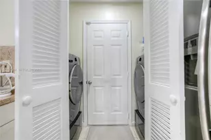 9521 NW 18th Manor, Plantation, FL 33322 - Photo 9