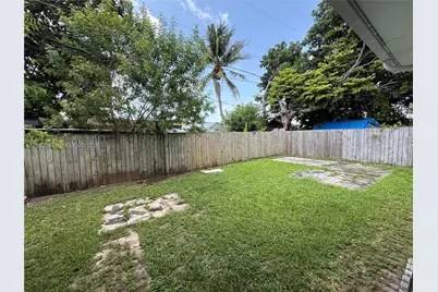 7550 NW 2nd Ter #7750, Miami, FL 33126 - Photo 17