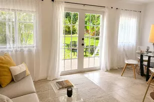 585 NE 121st St, North Miami, FL 33161 - Photo 11