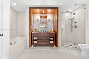 6799 Collins Ave, Miami Beach, FL 33141 - Photo 17