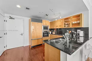 6799 Collins Ave, Miami Beach, FL 33141 - Photo 5