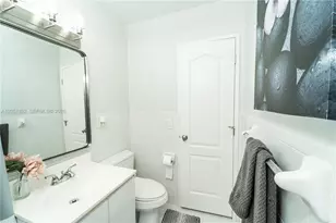 2631 Thomas St, Hollywood, FL 33020 - Photo 15