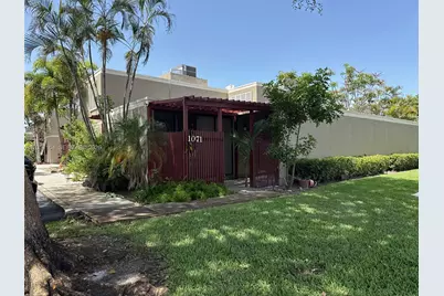 1071 Windward Dr #0, Pembroke Pines, FL 33026 - Photo 3