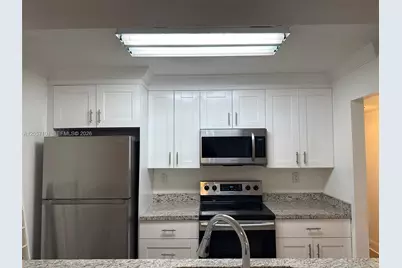 1071 Windward Dr #0, Pembroke Pines, FL 33026 - Photo 27