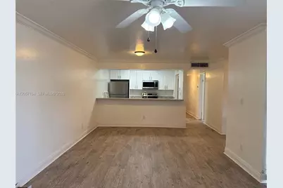 1071 Windward Dr #0, Pembroke Pines, FL 33026 - Photo 11