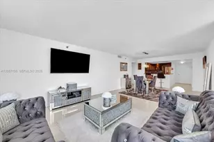 20515 E Country Club Dr, Aventura, FL 33180 - Photo 17