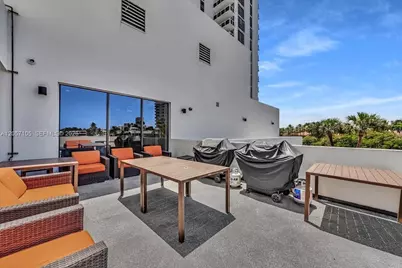 20515 E Country Club Dr #2048, Aventura, FL 33180 - Photo 35