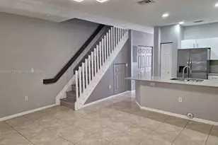 5761 NW 115th Ct, Doral, FL 33178 - Photo 9