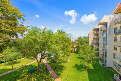 13120 SW 92nd Ave #B-409, Miami, FL 33176 - Photo 9