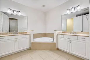 13005 N Riverwalk Cir N, Plantation, FL 33325 - Photo 19