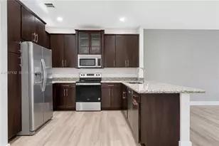13005 N Riverwalk Cir N, Plantation, FL 33325 - Photo 7