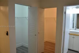 351 SW 121st Ave, Pembroke Pines, FL 33025 - Photo 19
