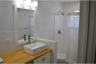 351 SW 121st Ave, Pembroke Pines, FL 33025 - Photo 5