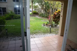 351 SW 121st Ave, Pembroke Pines, FL 33025 - Photo 7