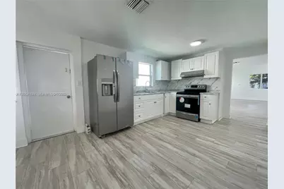1520 SW 10th St, Miami, FL 33135 - Photo 11