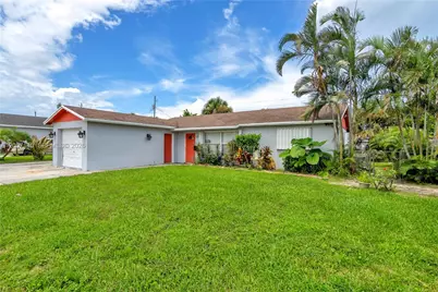 1320 W 26th Ct, Riviera Beach, FL 33404 - Photo 3
