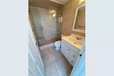 5313 Collins Ave #1008, Miami Beach, FL 33140 - Photo 5