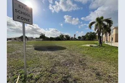 4678 W Hallandale Beach Blvd, Pembroke Park, FL 33023 - Photo 7