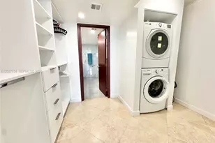 1717 N Bayshore Dr, Miami, FL 33132 - Photo 13