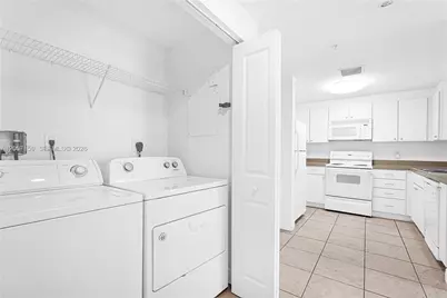 1250 S Miami Ave #812, Miami, FL 33130 - Photo 11