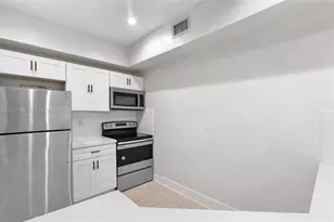 747 Michigan Ave, Miami Beach, FL 33139 - Photo 3