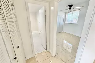10090 NW 80th Ct, Hialeah Gardens, FL 33016 - Photo 13