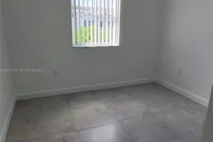 2685 SE 13th St, Homestead, FL 33035 - Photo 13