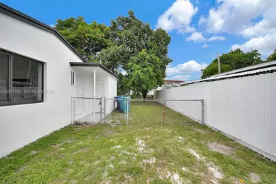 16930 NW 37th Pl, Miami Gardens, FL 33055 - Photo 3