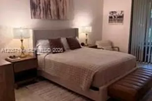 140 SW 96th Terrace, Plantation, FL 33324 - Photo 5