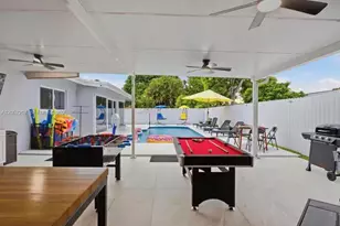 561 NE 172nd St, North Miami Beach, FL 33162 - Photo 19