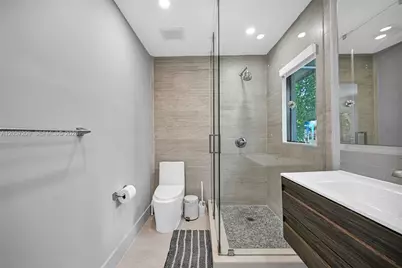 145 NE 49th St #B, Miami, FL 33137 - Photo 13