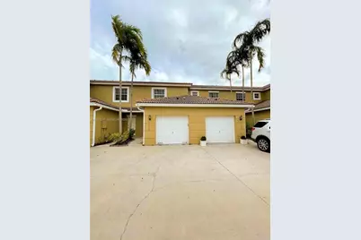 12162 SW 5th Ct, Pembroke Pines, FL 33025 - Photo 1
