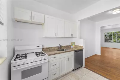817 Lenox Ave #6, Miami Beach, FL 33139 - Photo 7