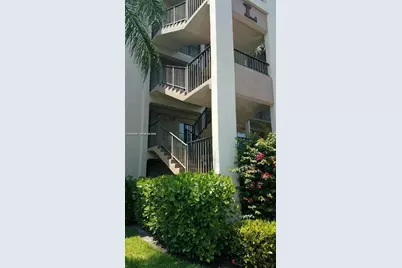 550 SW 137th Ave #101L, Pembroke Pines, FL 33027 - Photo 3