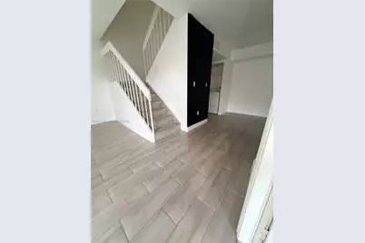 8187 Samari Lakes Dr #2265, Hialeah Gardens, FL 33016 - Photo 5