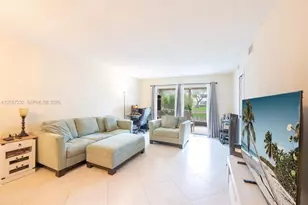 7120 S Devon Dr, Tamarac, FL 33321 - Photo 9
