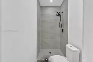 709 SW 4th Ct, Fort Lauderdale, FL 33315 - Photo 7