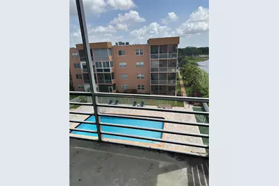 3048 E Sunrise Lakes Dr #421, Sunrise, FL 33322 - Photo 5