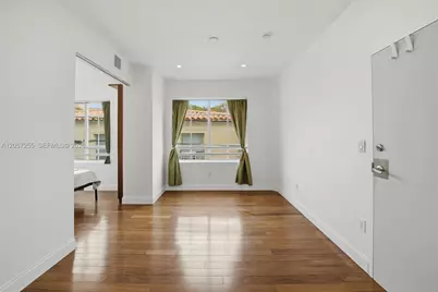 526 15th St #17, Miami Beach, FL 33139 - Photo 3